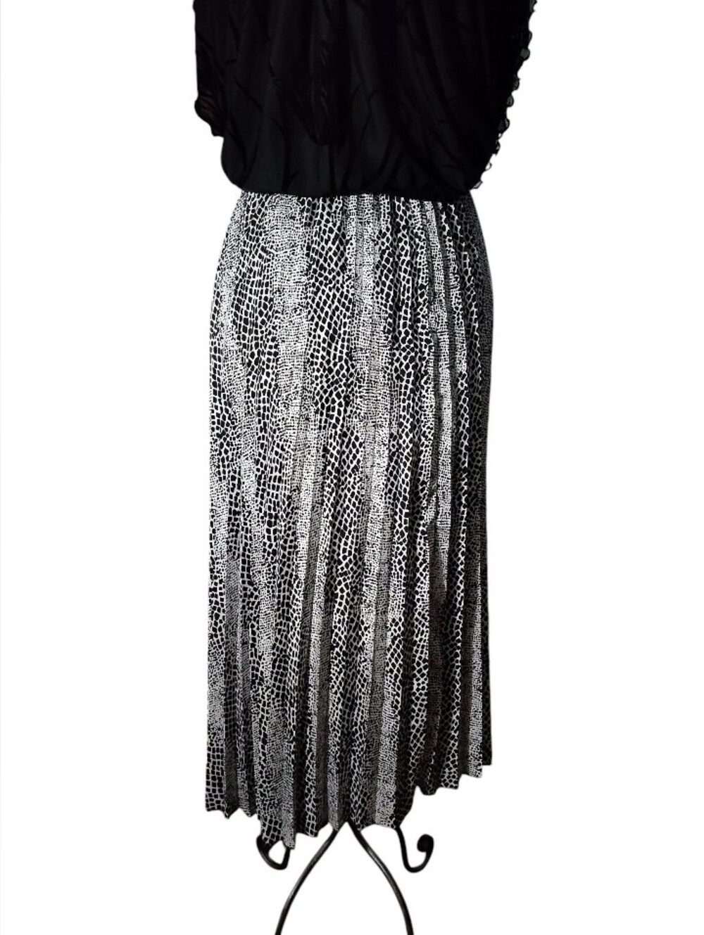 Lane Bryant Monochrome Textured Pleated Maxi Skirt Size 18/20